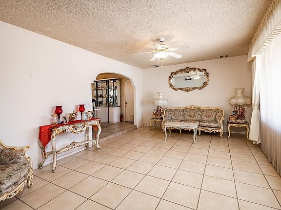 4th image of 3131 Marlin Dr