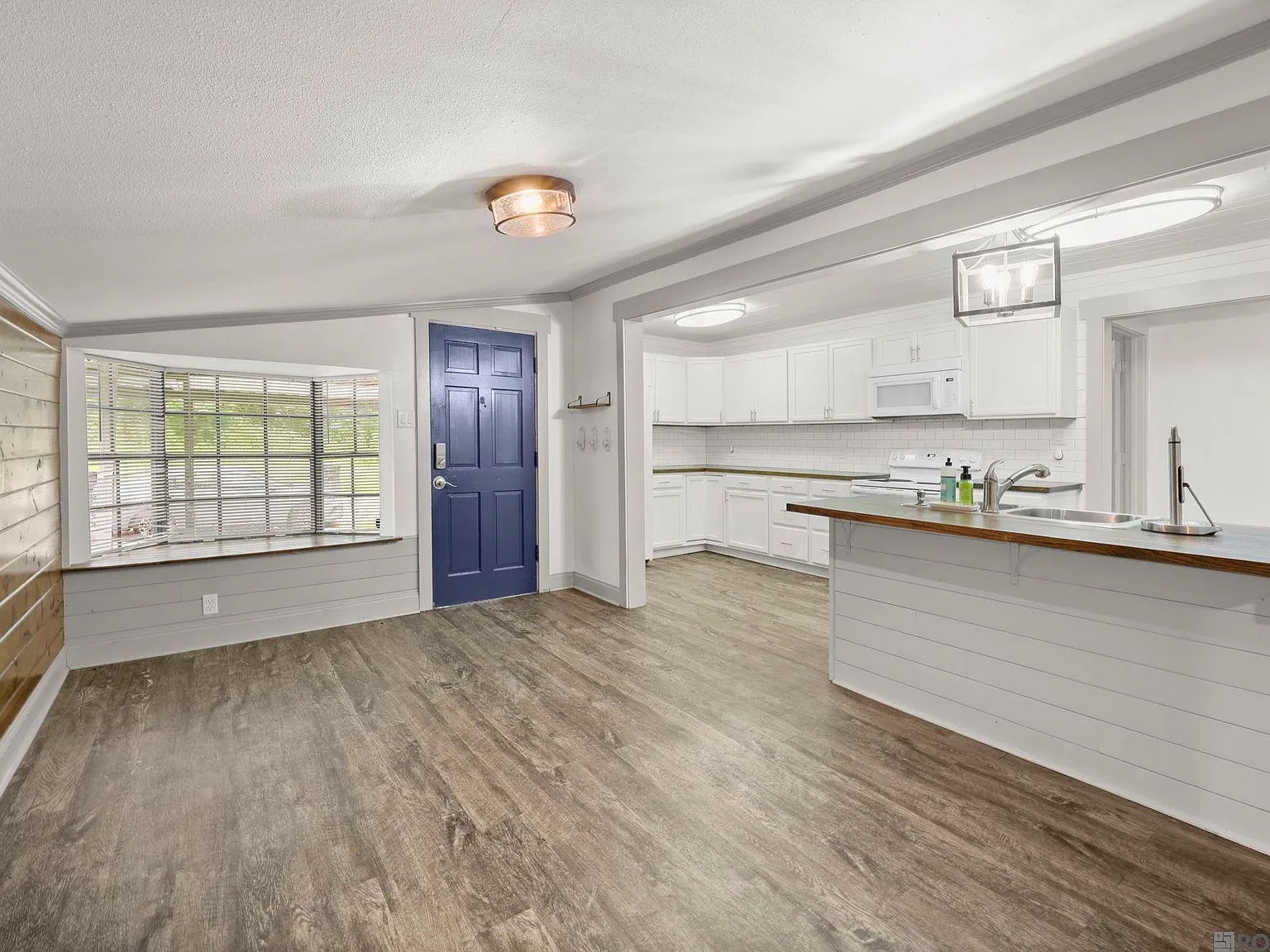 3 bed, 1700 sqft, $2,300 — Photo 3