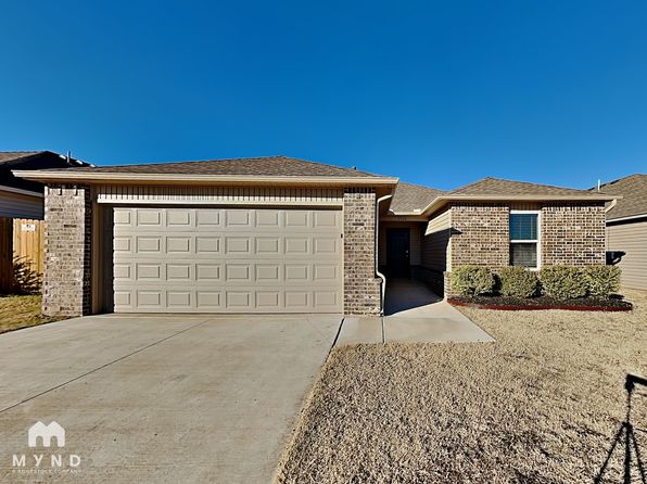2920 Russell Rd