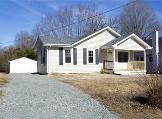 804 Harris St, Burlington, NC 27217