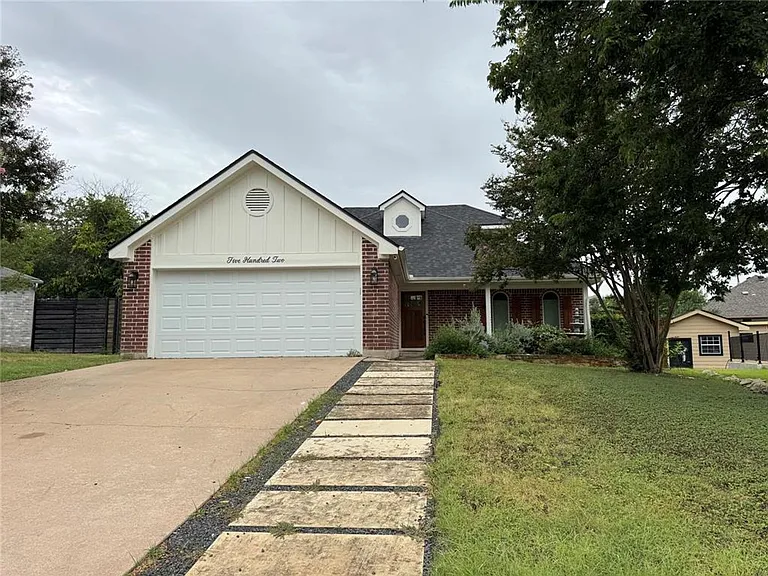 502 Green Valley Cv — Photo 1