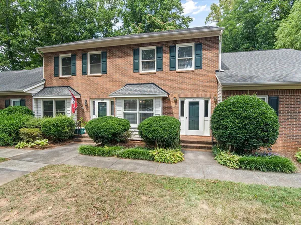 1810 Oakcrest Ct, Winston Salem, NC 27106