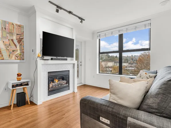 84 Grant St #4011, Pt Moody, BC V3H 2P4