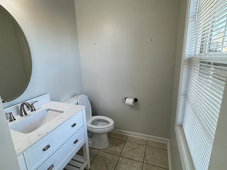 242 Tadcaster Ct — Photo 14