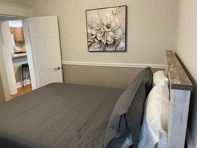 3301 W Clyde Pl — Photo 9