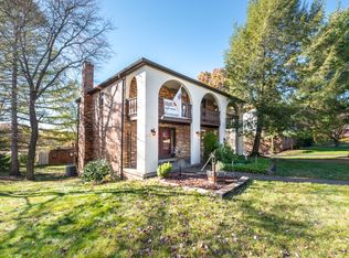 1988 Red Coach Rd, Allison Park, PA 15101