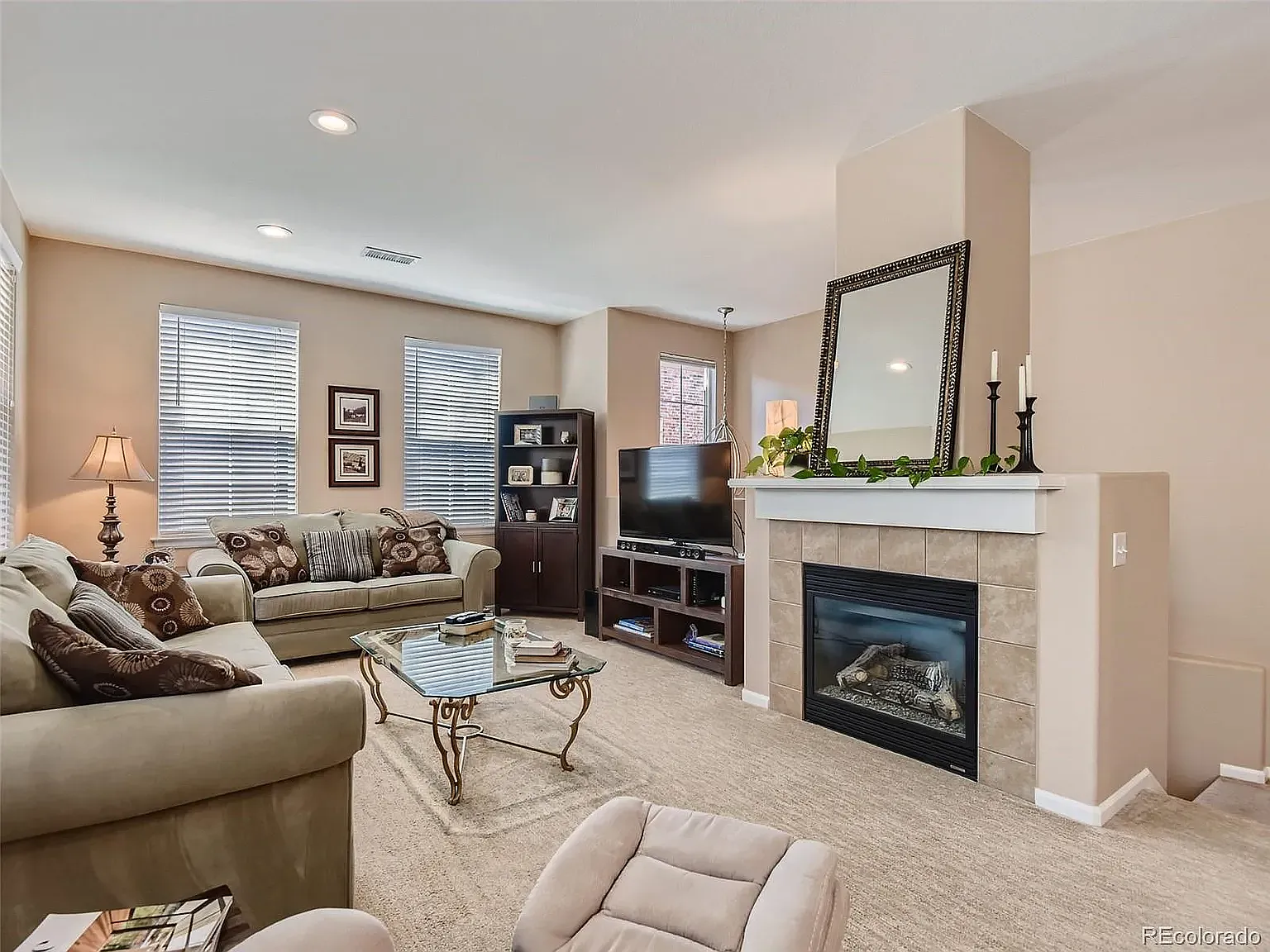2 bed, 1295 sqft, $3,100 — Photo 3