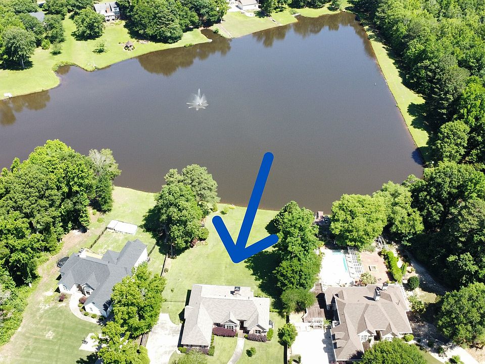 1st image of 130 Beech Valley Dr