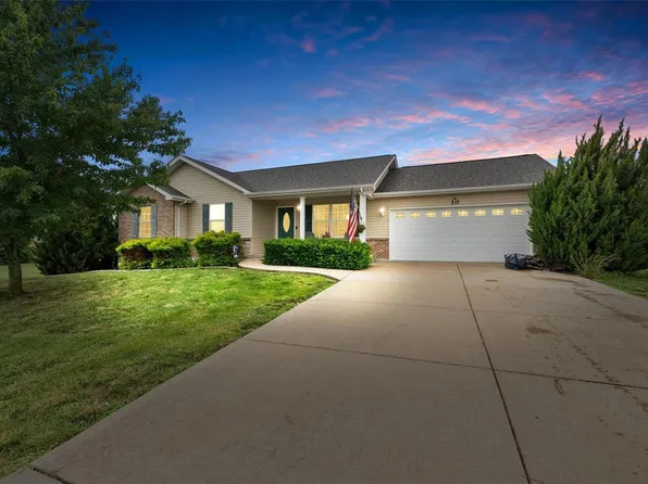 10 Moore Field Ct, Troy, MO 63379