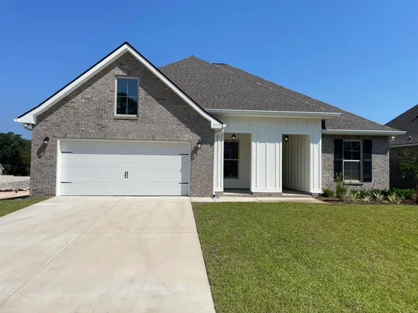 2715 Louis Cir, Crestview, FL 32536