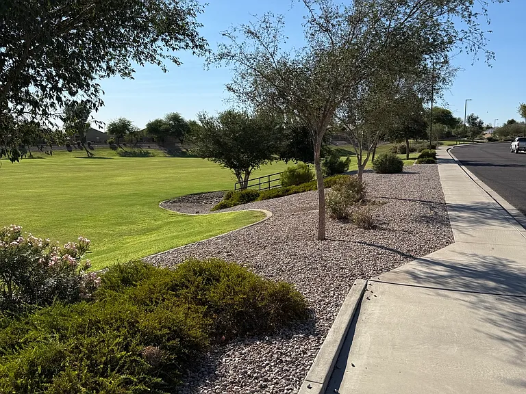 4904 S Rovey Pkwy — Photo 2