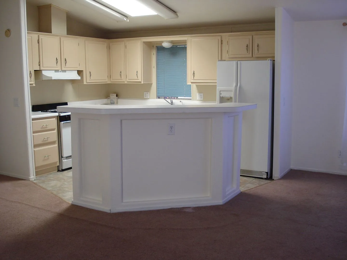 Willow Lakes Manufactured Home — Photo 3