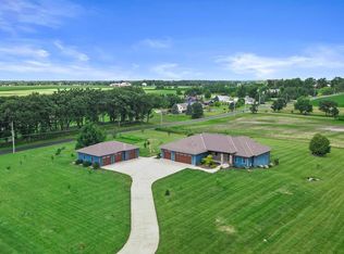 3420 Britton Rdg, Union Grove, WI 53182