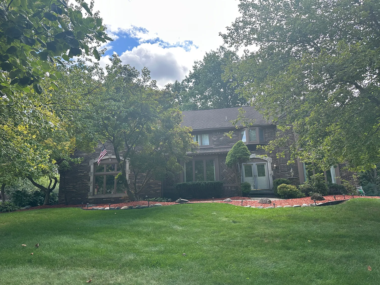 4 bed, 2.5 bath, 2912 sqft, $3,300 — Photo 4