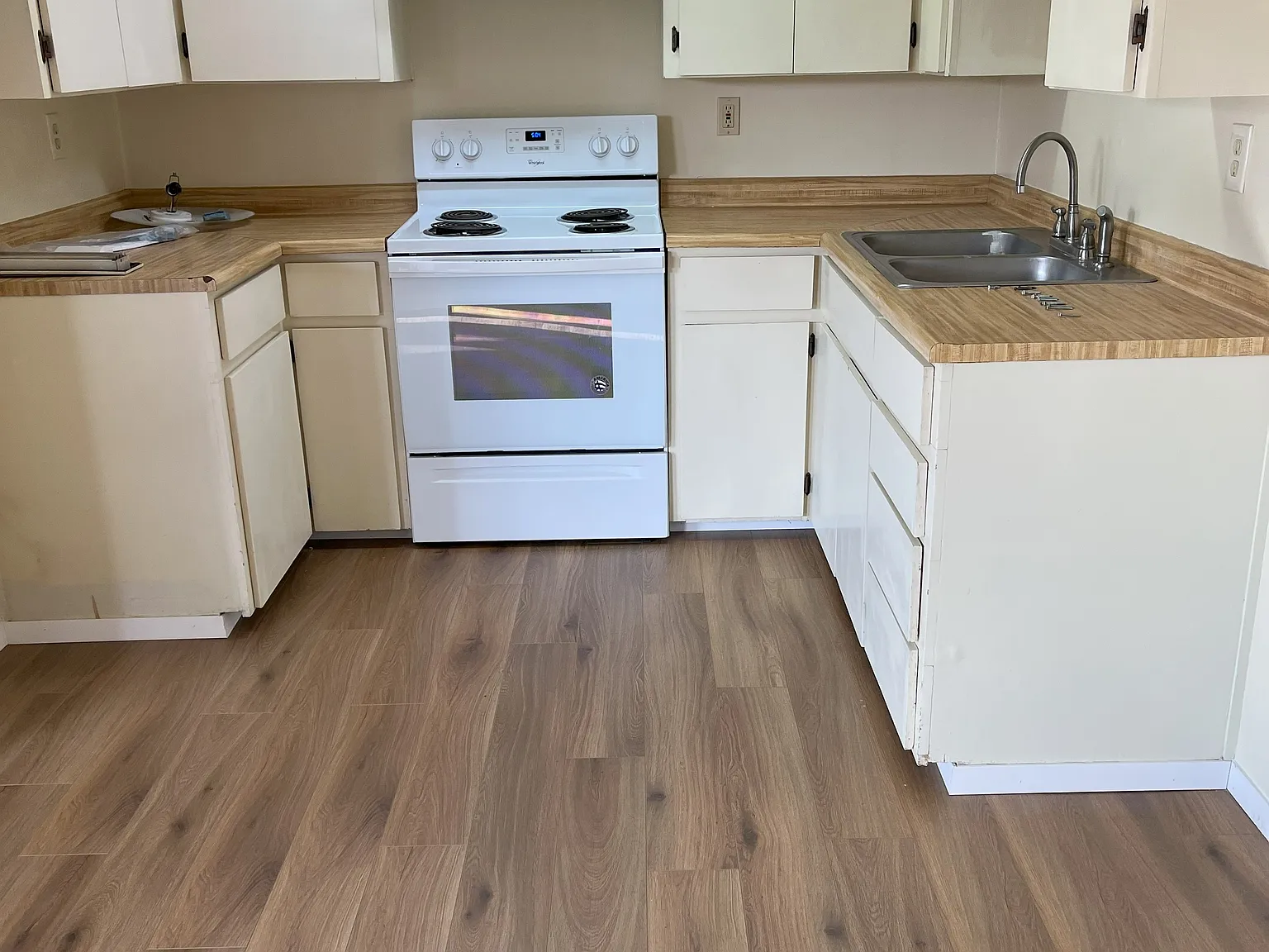 2 bed, 775 sqft, $1,325 — Photo 4