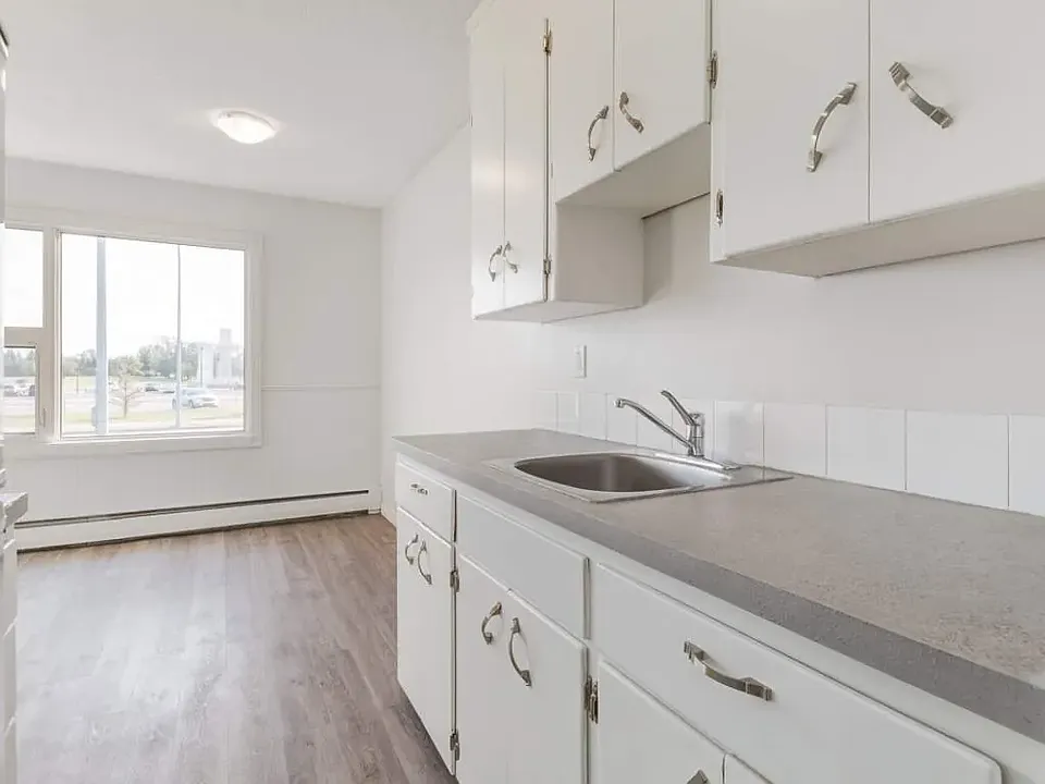 243 Bradbrooke Dr