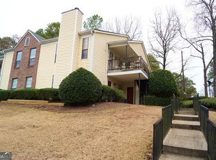 691 Windchase Ln, Stone Mountain, GA 30083
