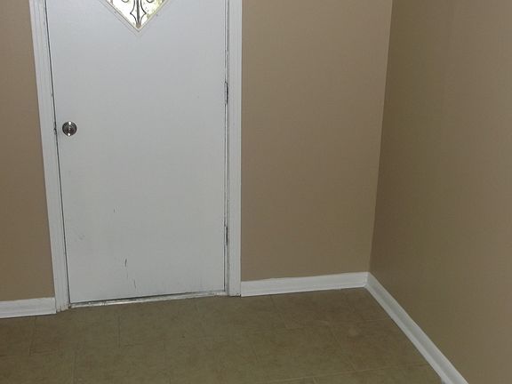 5th image of 673 W Raines Rd