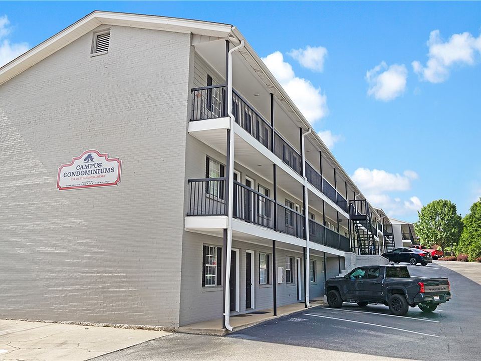 1st image of 634 W Magnolia Ave APT 103