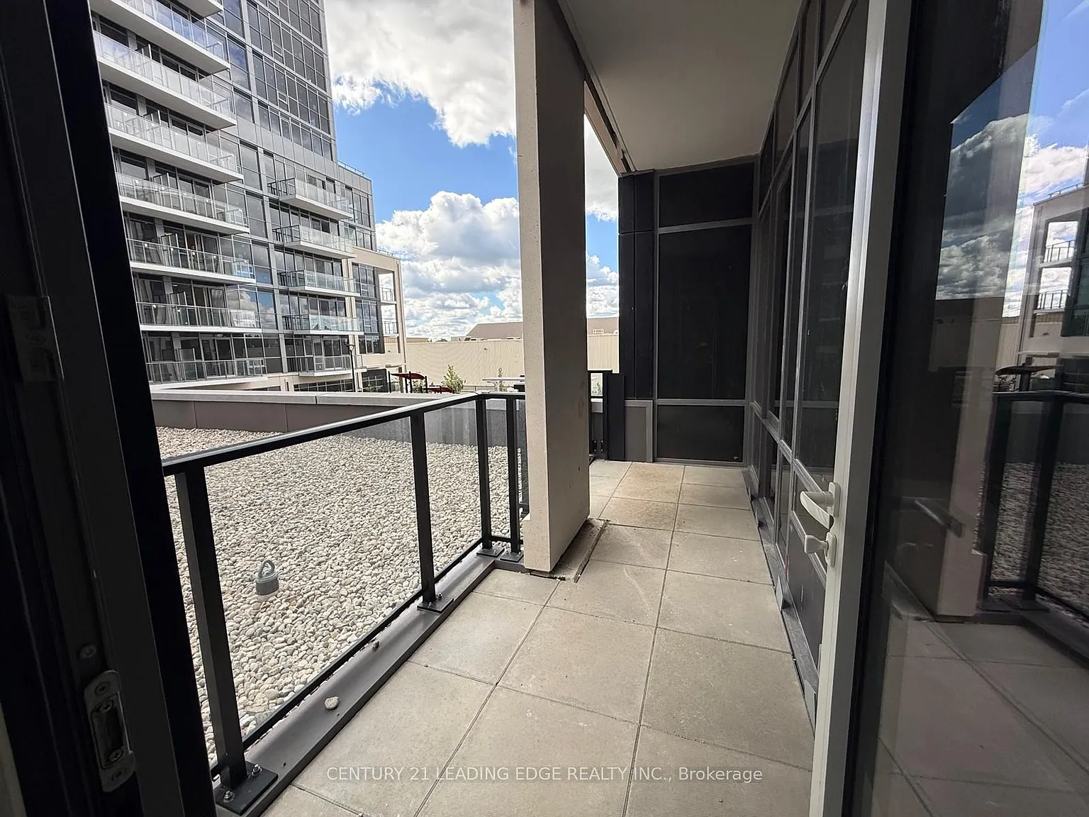 1 bed, $2,000 — Photo 3