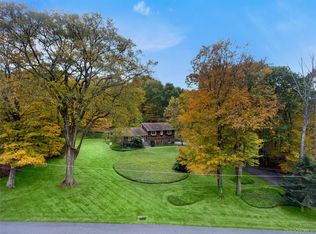 12 Seven Oaks Ln, Brewster, NY 10509