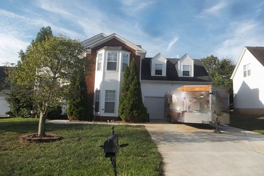 1st image of 815 Morning Glory Dr