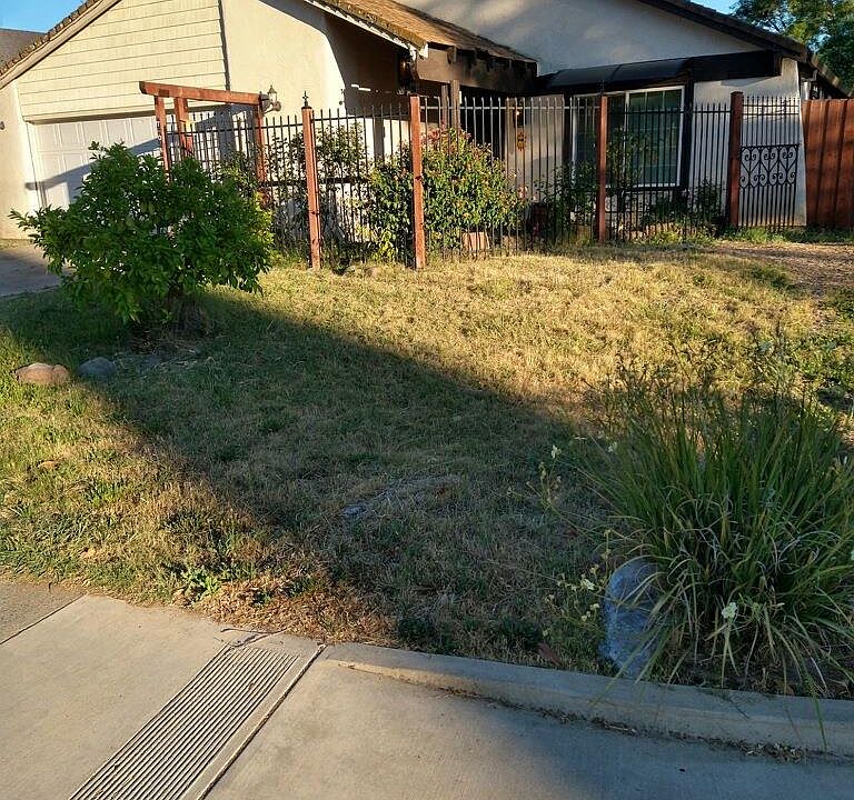 1st image of 7087 Woodmore Oaks Dr