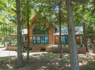 10497 Old Freesoil Rd, Manistee, MI 49660