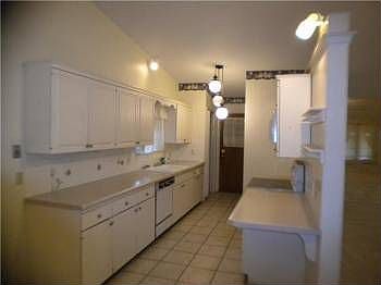 4th image of 3001 N Shannon Ave