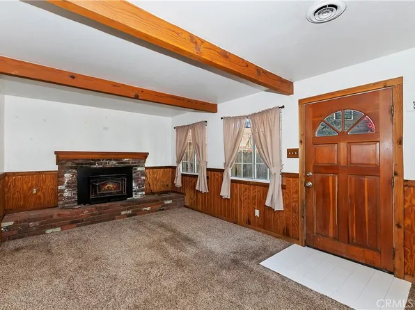 387 Oak Dr, Lake Arrowhead, CA 92352