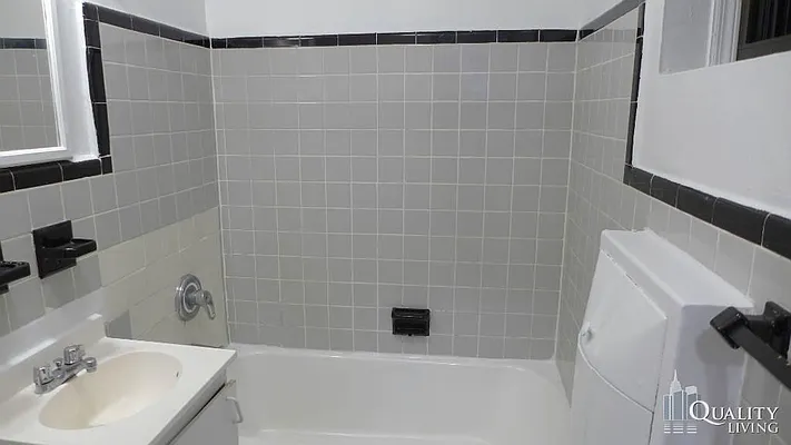 Rented by (Legacy) NY Quality Living Uptown | media 23