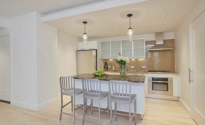 Rented by Capri Jet Realty Corp | media 1