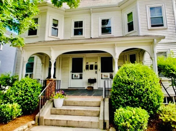 44 Cook St #1, Newton, MA 02458