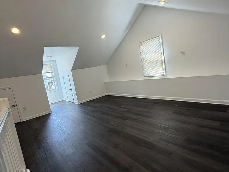 1262 S Broad St — Photo 12