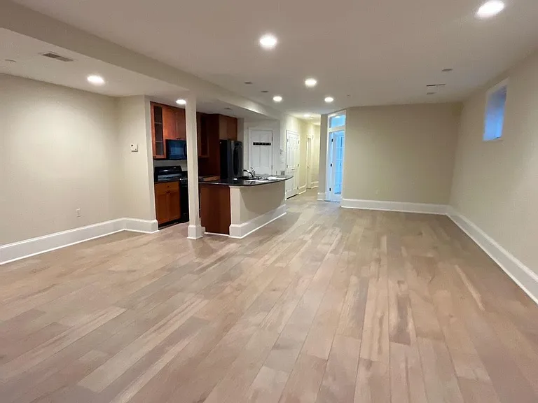 1529 Q St NW #1 — Photo 6
