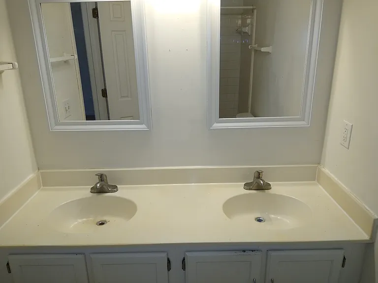 13 Inway Ct — Photo 4