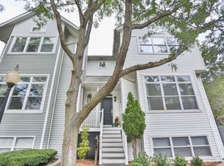 4416 W Hutchinson St, Chicago, IL 60641