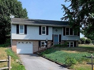 237 Buttonwood Dr, Elizabethtown, PA 17022