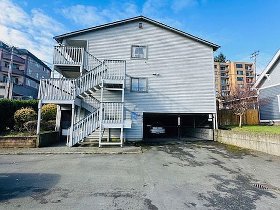 3rd image of 3430 Wetmore Ave #D