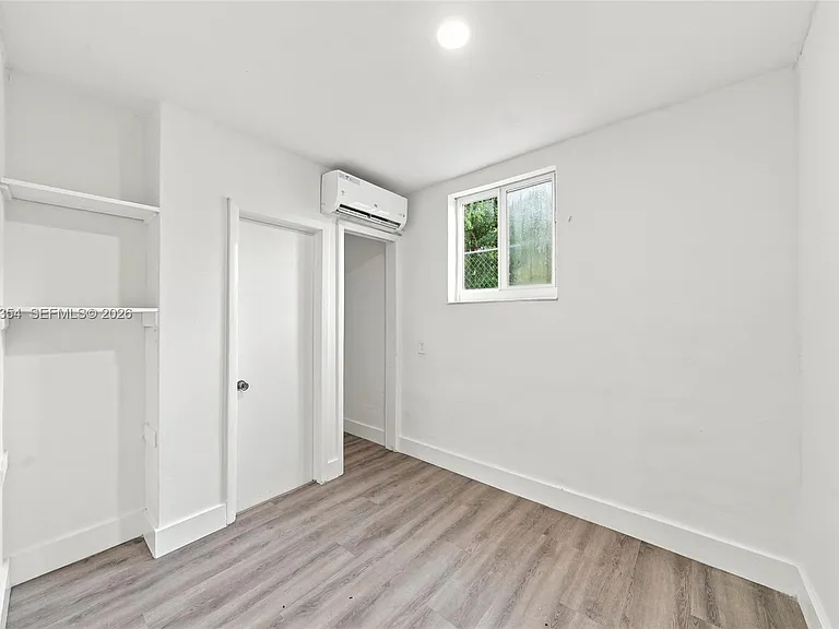 128 NW 9th Ave #4 — Photo 14