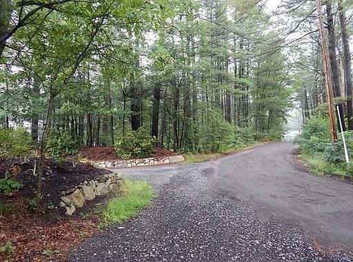 4th image of 8 Meadow Ln