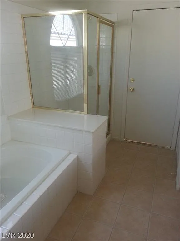3171 Castle Canyon Ave — Photo 3