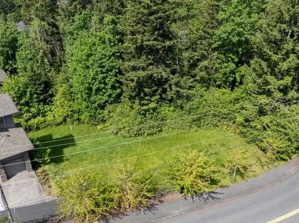 3348 NW Tullamore Ct, Portland, OR 97229