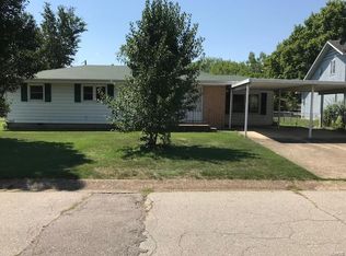 127 Hull Dr, Waynesville, MO 65583