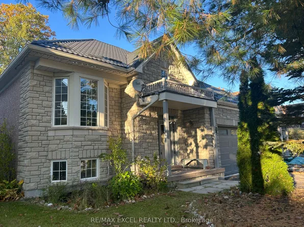 12 Cardinal Way, Wasaga Beach, ON L9Z 3B6