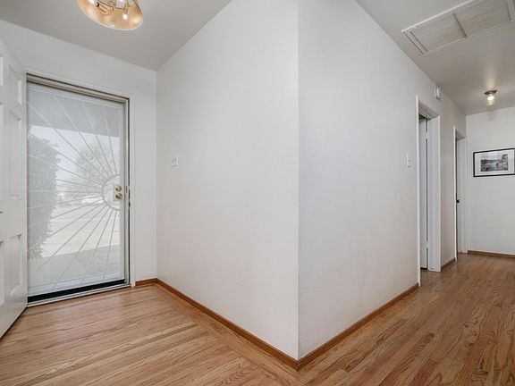 3rd image of 6229 Wildomar Way