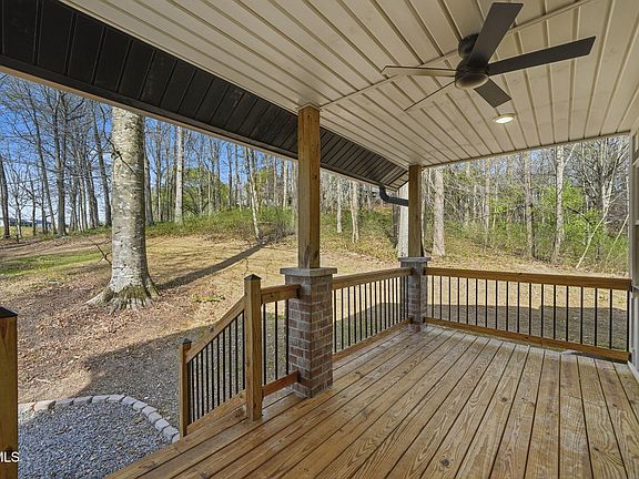 4th image of 124 Hidden Valley Rd