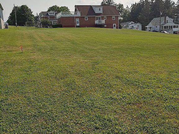 Home - Rear w/2nd Lot