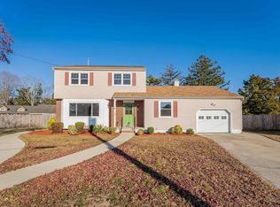 125 Meadowview Ave, Absecon, NJ 08201