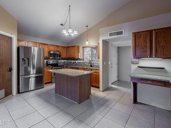 5th image of 9325 N Hampshire Dr
